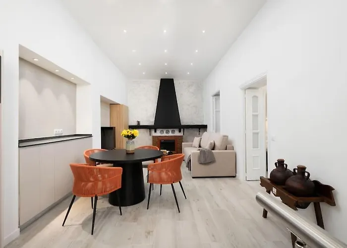 Modern 1-bed With Wi-fi アパート