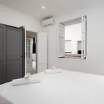 Lägenhet Modern 1-bed With Wi-fi Torremolinos